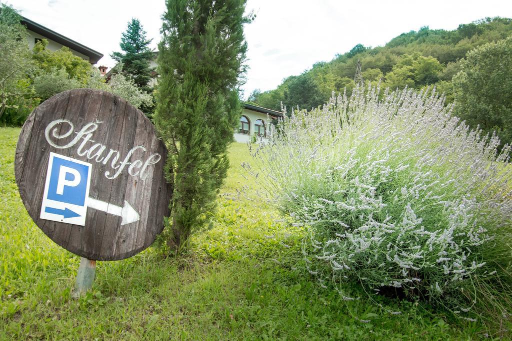 Turisticna Kmetija Stanfel Villa Podsabotin Ngoại thất bức ảnh
